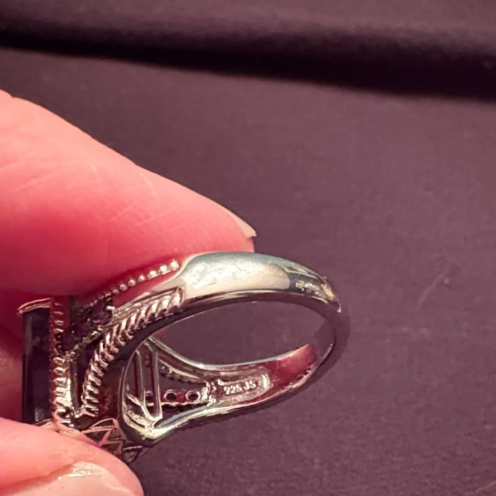 Large Amethyst Ring - Picture 2 of 4